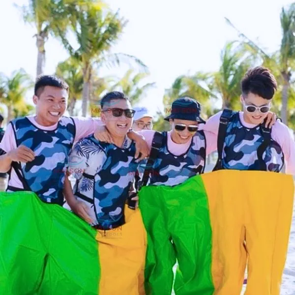 Alternative view of Quần Team Building 4 người